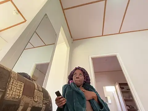 choclatepeaach online show from 02-14-26, 05:10