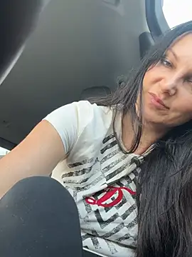 Snapshot of -OLYA- chatting on 02-10-26, 01:37 -OLYA- online show from 02-10-26, 01:37