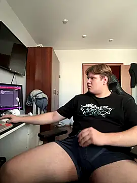 Snapshot of big_boy163 chatting on 10-20-25, 04:02 big boy163 online show from 10-20-25, 04:02