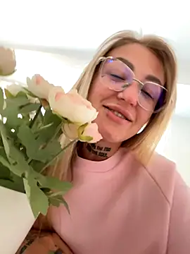 MazeSin online show from 09-18-25, 05:20