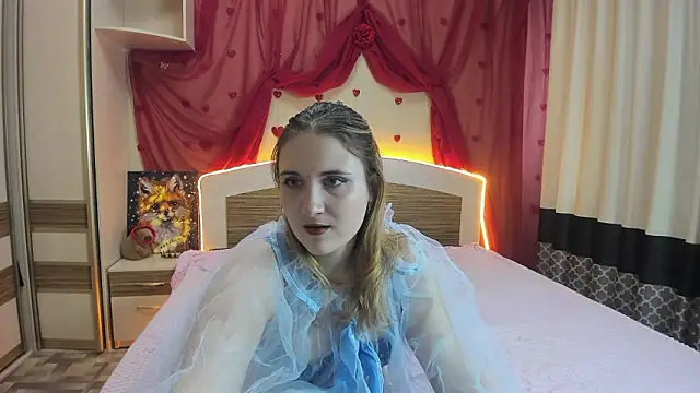 Miss Elsa  online show from 03-26-26, 04:29