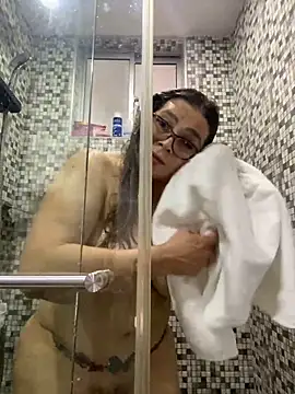 AntonellaAlondra4 online show from 01-22-25, 06:41