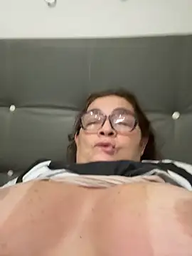 AntonellaAlondra4 online show from 11-23-25, 04:23