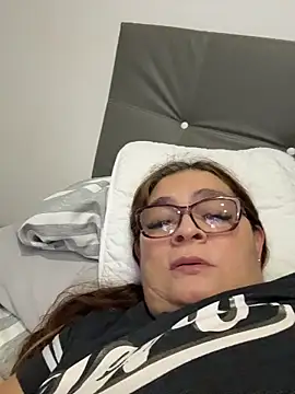 AntonellaAlondra4 online show from 03-25-26, 03:01