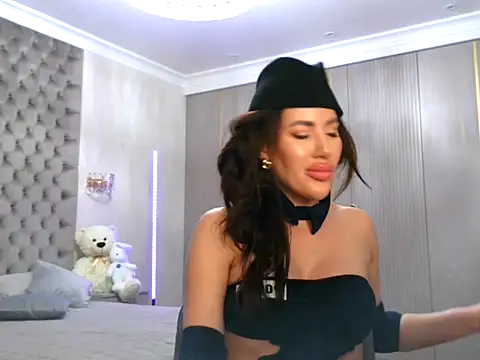 TianaPosh online show from 02-27-25, 07:26