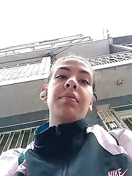 Snapshot of Alisson_420 chatting on 11-25-25, 11:32 Alisson 420 online show from 11-25-25, 11:32