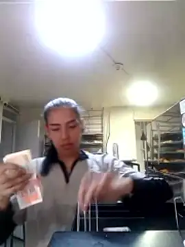 Snapshot of Alisson_420 chatting on 11-28-25, 09:28 Alisson 420 online show from 11-28-25, 09:28