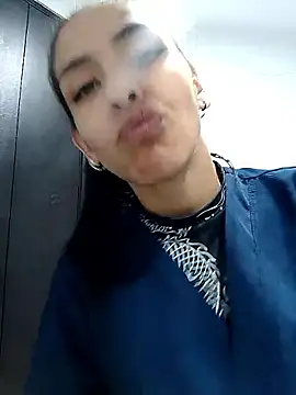 Snapshot of Alisson_420 chatting on 02-04-26, 06:03 Alisson 420 online show from 02-04-26, 06:03