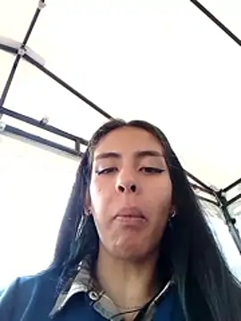 Snapshot of Alisson_420 chatting on 02-10-26, 05:28 Alisson 420 online show from 02-10-26, 05:28