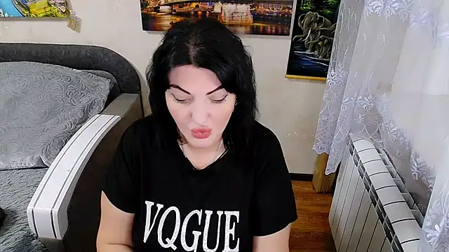 Lady Boom Wild  online show from 11-19-25, 06:30