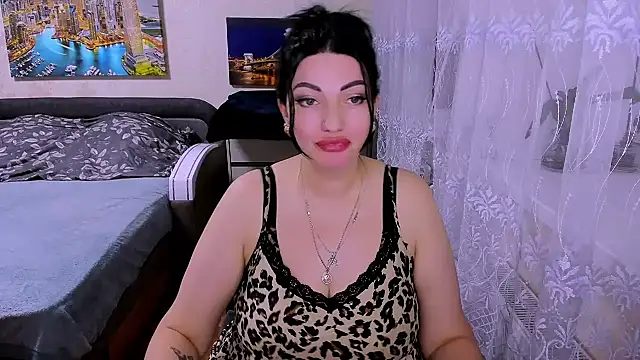 Snapshot of Lady_Boom_Wild_ chatting on 07-11-26, 07:05 Lady Boom Wild online show from 07-11-26, 07:05