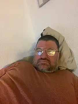 Snapshot of thetobmaster200 chatting on 12-10-24, 04:17 thetobmaster200 online show from 12-10-24, 04:17