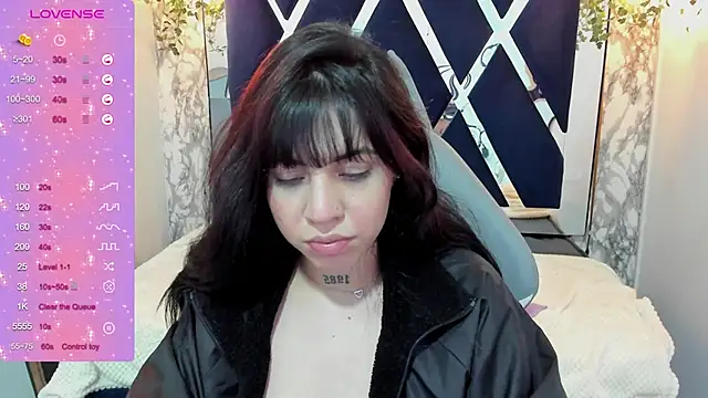 Violet m online show from 12-11-24, 12:33