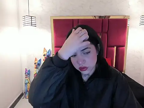 Violet m online show from 09-17-25, 11:45