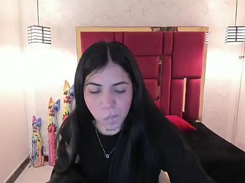 Violet m online show from 09-19-25, 11:44