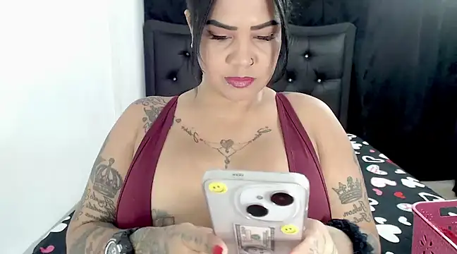 Snapshot of reichellbusty chatting on 02-16-25, 08:44 reichellbusty online show from 02-16-25, 08:44