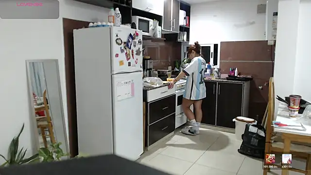 Snapshot of bunnylolaa4 chatting on 06-14-26, 01:58 bunnylolaa4 online show from 06-14-26, 01:58