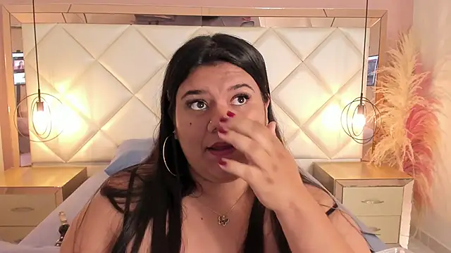 Snapshot of Any_Klartt chatting on 12-11-24, 06:36 Any Klartt online show from 12-11-24, 06:36