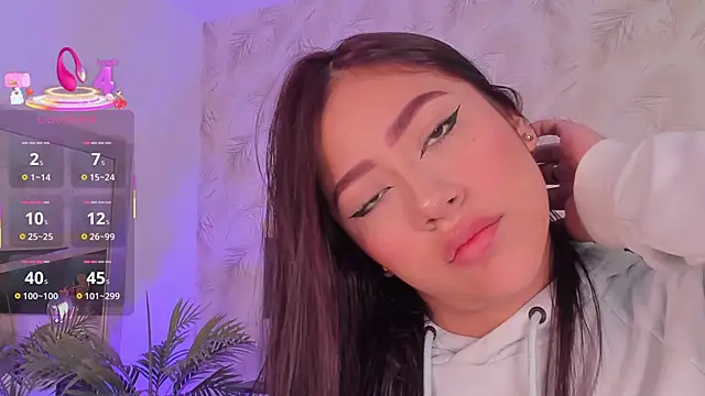 nicolle pierce online show from 02-24-26, 12:47