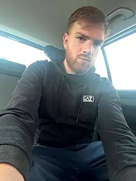 Snapshot of Maicolino96 chatting on 11-02-25, 11:01 Maicolino96 online show from 11-02-25, 11:01