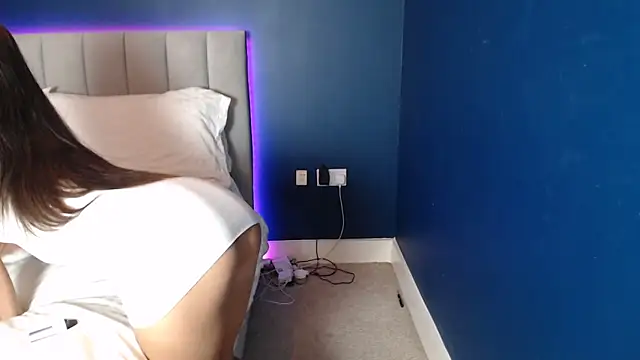 Snapshot of esmerose4 chatting on 11-09-25, 06:50 esmerose4 online show from 11-09-25, 06:50