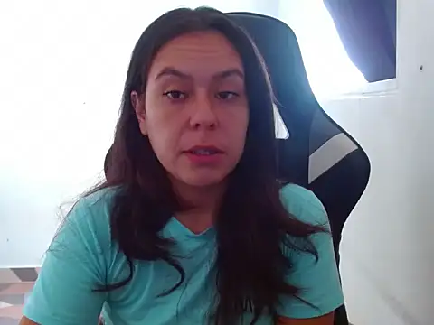 Snapshot of Hard_innocence chatting on 11-09-25, 05:22 Hard innocence online show from 11-09-25, 05:22