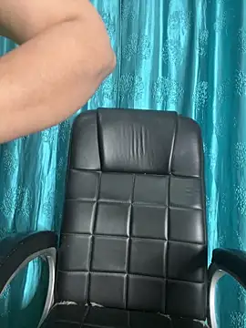 Snapshot of poision51 chatting on 03-19-25, 03:52 poision51 online show from 03-19-25, 03:52