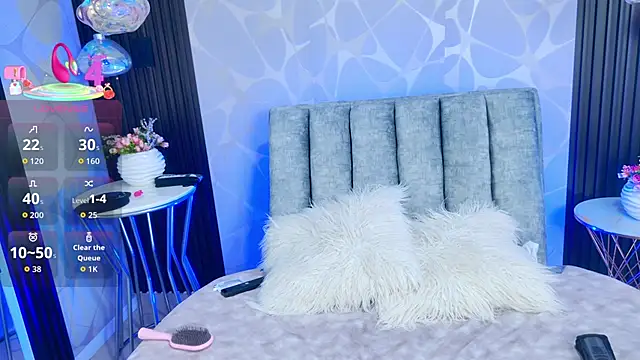 LiliFox18 online show from 01-16-26, 11:36