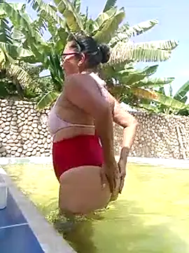 Snapshot of rosi_pamela chatting on 02-24-25, 06:15 rosi pamela online show from 02-24-25, 06:15