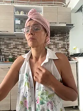 MireyaTorresGu online show from 05-23-26, 04:00