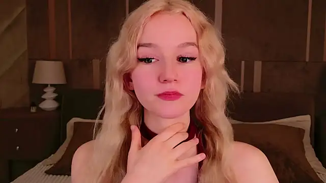 Snapshot of NaomiLoys chatting on 03-22-25, 10:37 NaomiLoys online show from 03-22-25, 10:37