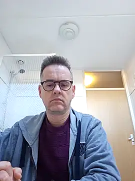 Snapshot of Hectorthyssen1 chatting on 01-02-25, 12:03 Hectorthyssen1 online show from 01-02-25, 12:03