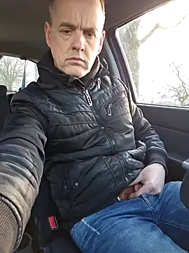 Snapshot of Hectorthyssen1 chatting on 02-06-25, 03:31 Hectorthyssen1 online show from 02-06-25, 03:31