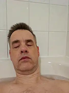 Snapshot of Hectorthyssen1 chatting on 02-17-25, 08:04 Hectorthyssen1 online show from 02-17-25, 08:04