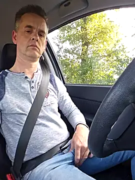 Snapshot of Hectorthyssen1 chatting on 09-30-25, 02:44 Hectorthyssen1 online show from 09-30-25, 02:44