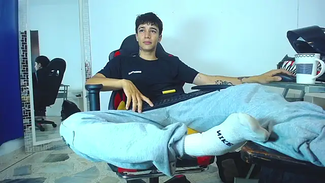 Zacktk7 online show from 01-10-25, 08:26