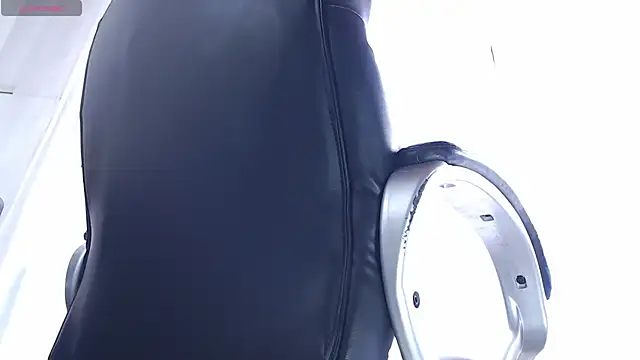 Snapshot of Bedobigcock chatting on 03-05-25, 05:50 Bedobigcock online show from 03-05-25, 05:50