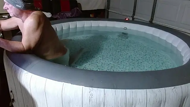 Snapshot of 69vivian chatting on 02-22-25, 01:33 69vivian online show from 02-22-25, 01:33