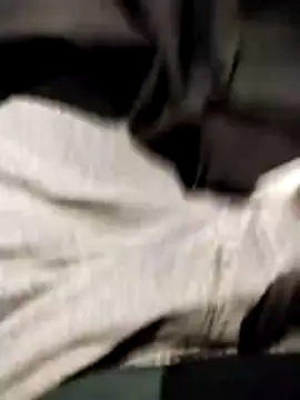 Snapshot of JulesG18 chatting on 02-07-26, 02:54 JulesG18 online show from 02-07-26, 02:54