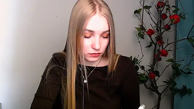 Queen ofLove online show from 03-30-26, 12:50
