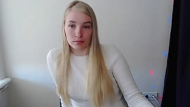 Queen ofLove online show from 04-15-26, 07:59