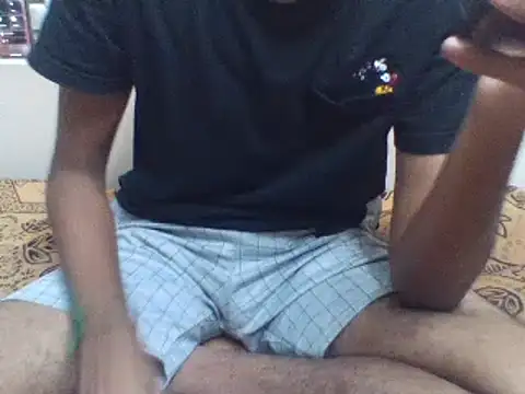 Snapshot of Suriyaa chatting on 12-18-24, 07:41 Suriyaa online show from 12-18-24, 07:41