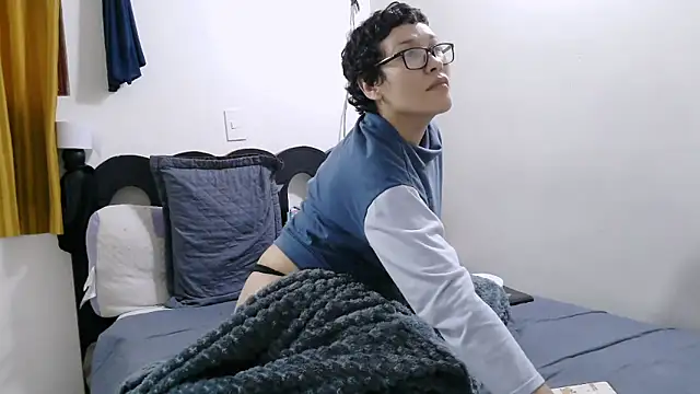 luxandracon23 online show from 03-19-26, 03:38