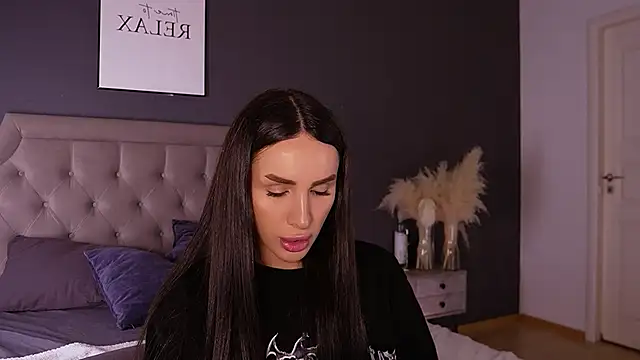 Kim Oberlin  online show from 12-04-25, 11:30