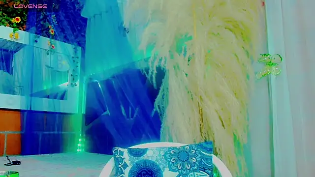 nauthyvalentina online show from 04-11-26, 08:02