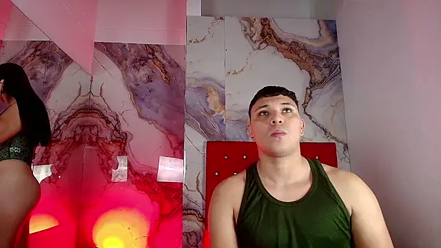 couple lovelyds online show from 12-14-25, 08:57