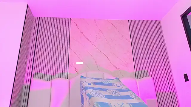 Sofia martiin online show from 04-14-26, 03:12