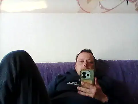 ich411983 online show from 04-27-26, 06:33