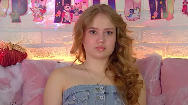 SelinSwarovski online show from 10-27-25, 04:22