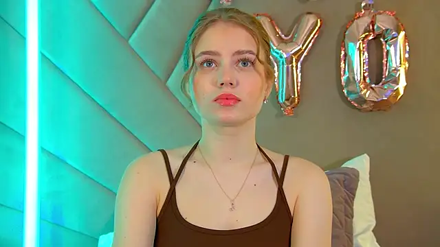 SelinSwarovski online show from 02-24-26, 05:11